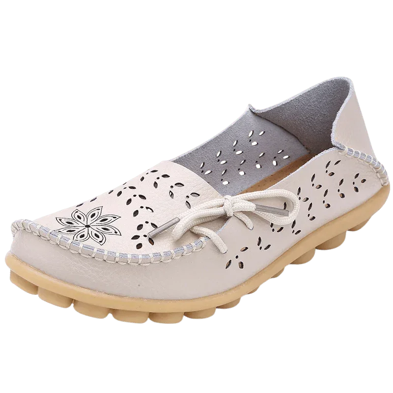 Mocassins femininos, em couro legítimo, com laço vazado