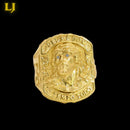 Anel em material tungstênio Dourado com Rosto de Jesus